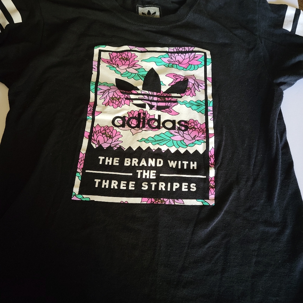 Adidas tshirt